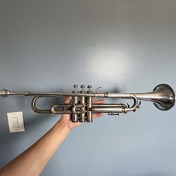 Frank Holton Professional Trumpet 