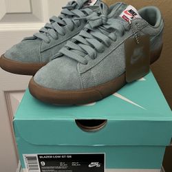 Nike SB Blazer Low GT Supreme