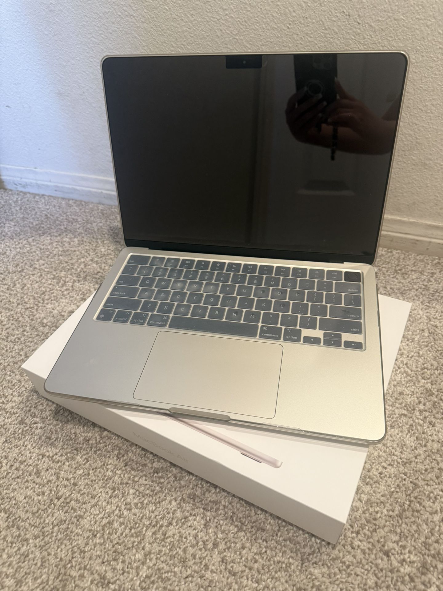 MacBook Air 13.6-inch with M2 chip (2023)