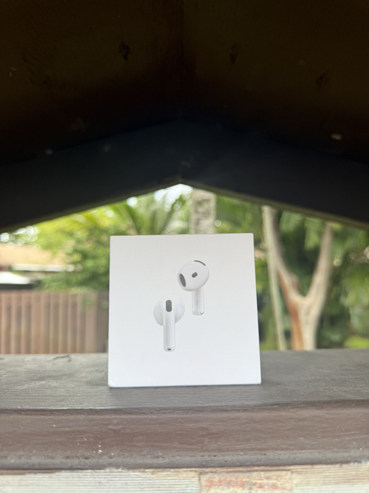 AirPod 4s
