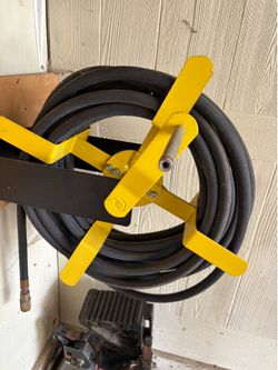Air Compressor Hose + Manual Reel – Heavy‑Duty – Excellent Condition