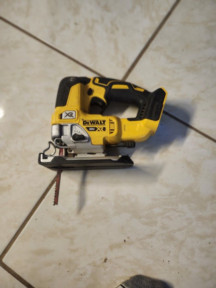 Dewalt DCS334  Cordless Jig Saw