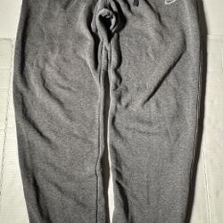 Pre Owned Good Last 3 Photos Spots I have not tried to remove spots Nike Sweatpants Joggers  Embroidered  Gray  Men  Size Medium