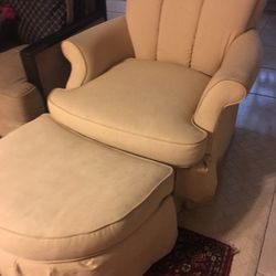 Clean No Pet Very Comfortable Chair And Ottoman 