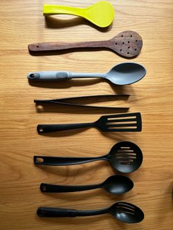 Kitchen utilities/ spatulas/ jars