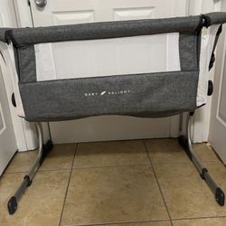 Baby Delight Bedside Bassinet 