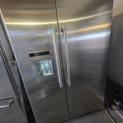 48" THERMADOR BUILT IN STAINLESS STEEL REFRIGERATOR 