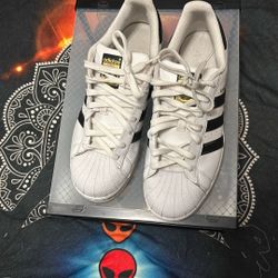 Adidas superstar White/black