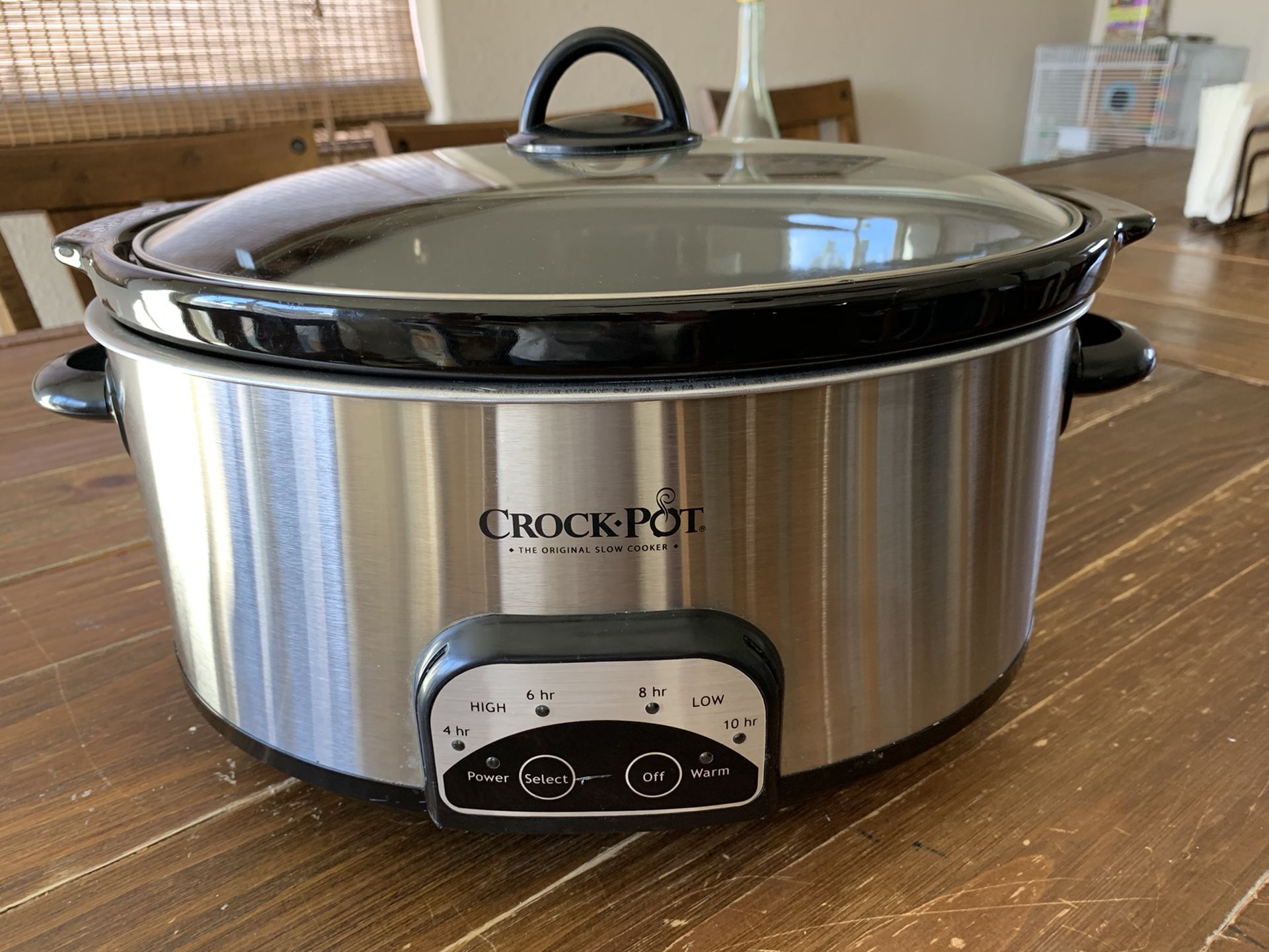 Crock pot slow cooker