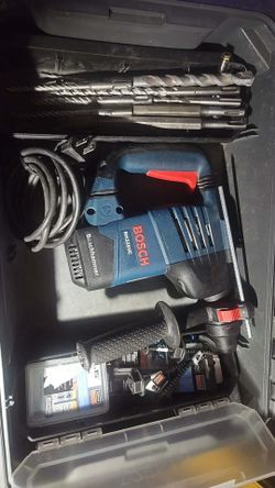 NEW BOSCH DEMOLITION HAMMER/DRILL