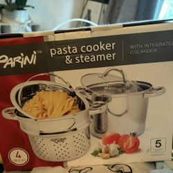 New Pasta Cooker Steamer With Integrated Colander