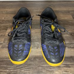 Size 7 (GS) - Nike KB Mentality Low Violet Gold