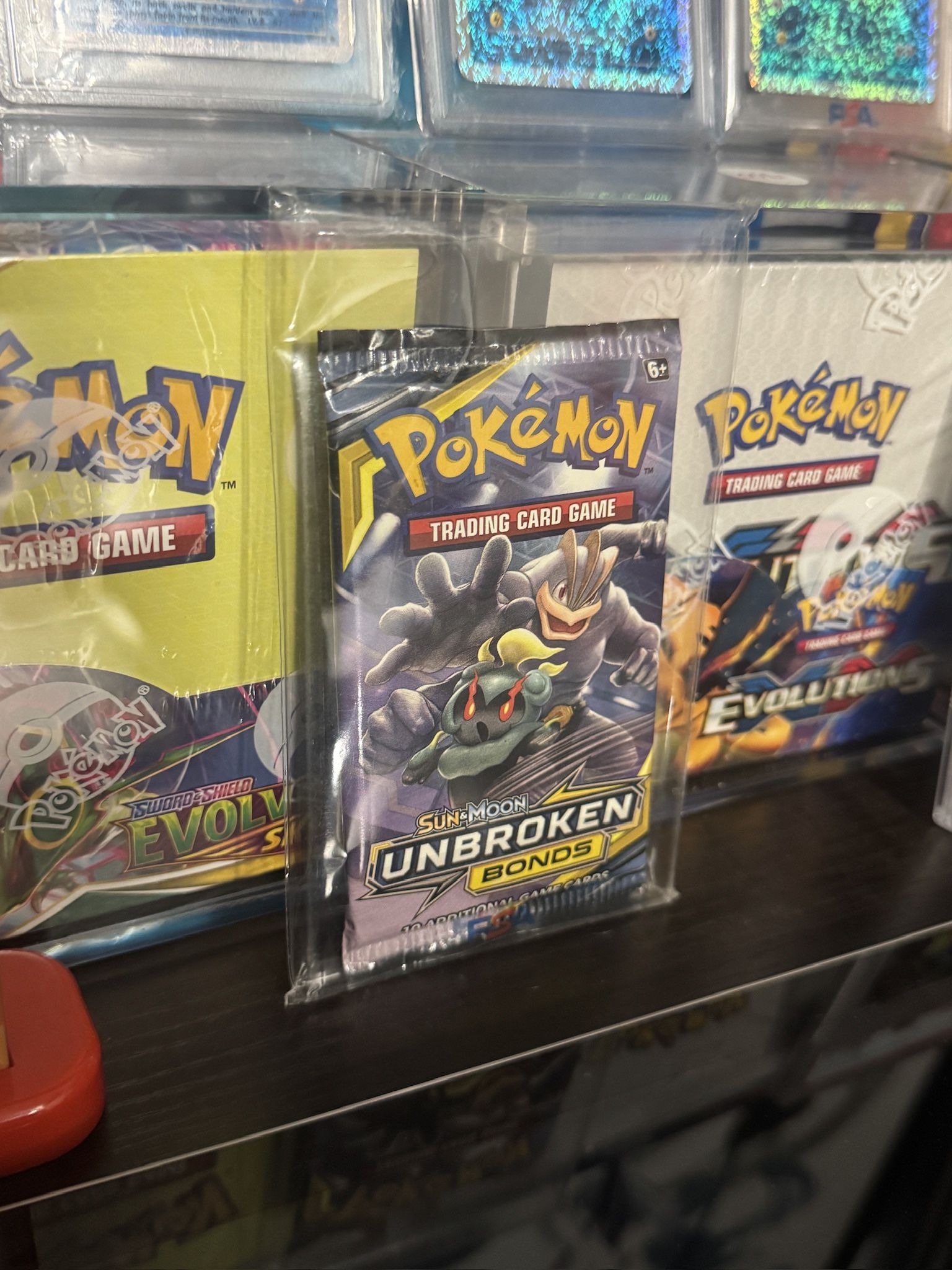 black and white plasma freeze booster box POKÉMON TCG - Sun & Moon Unbroken Bonds main image 1
