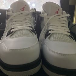 Jordan 4s 