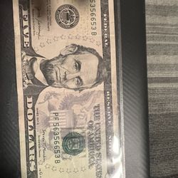 Billete De Cinco Numeral Al Revés 