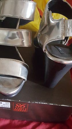 Silver metal wedges