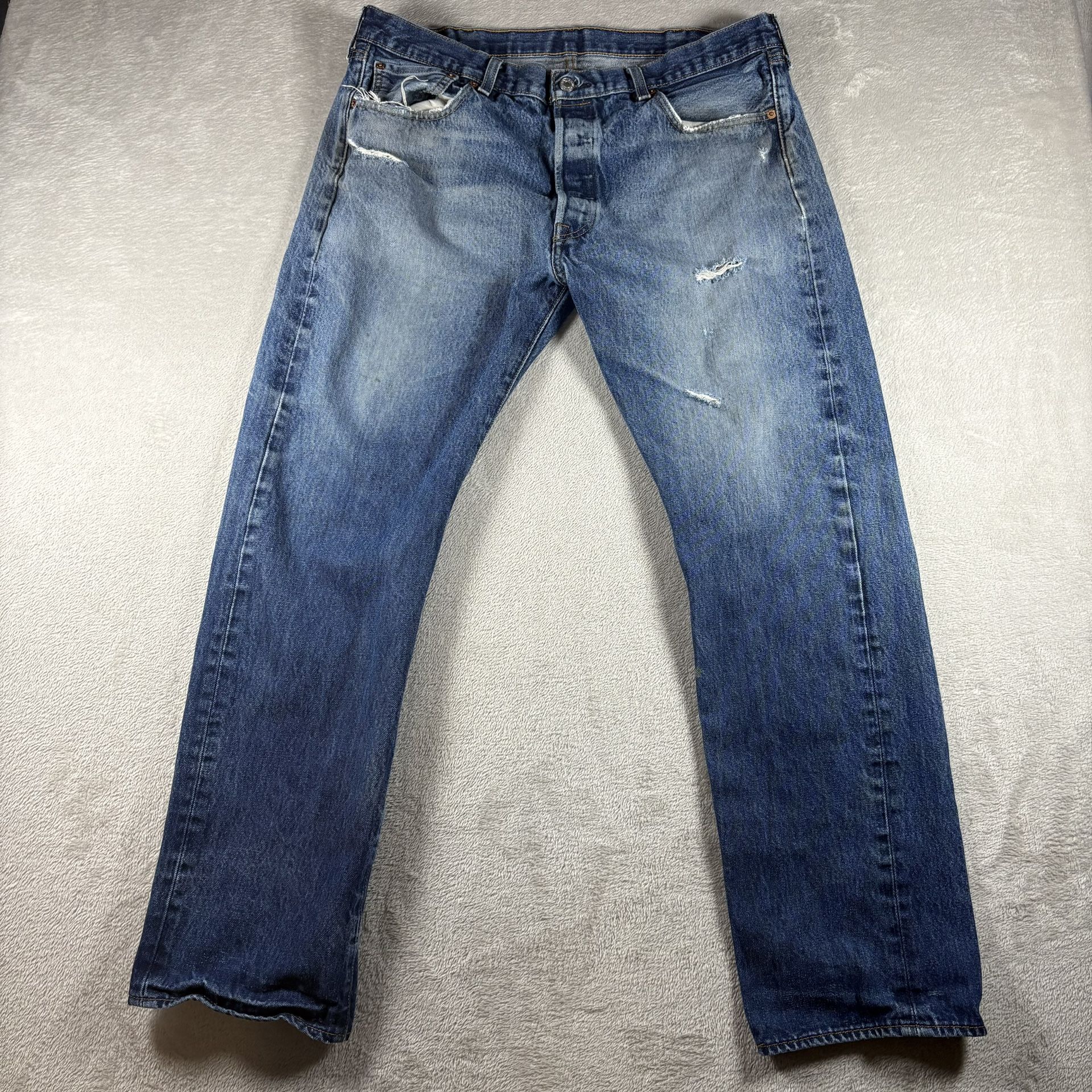 Vintage levis 501 Men’s Size 38x32 Dark Wash 90s USA Distressed #2814
