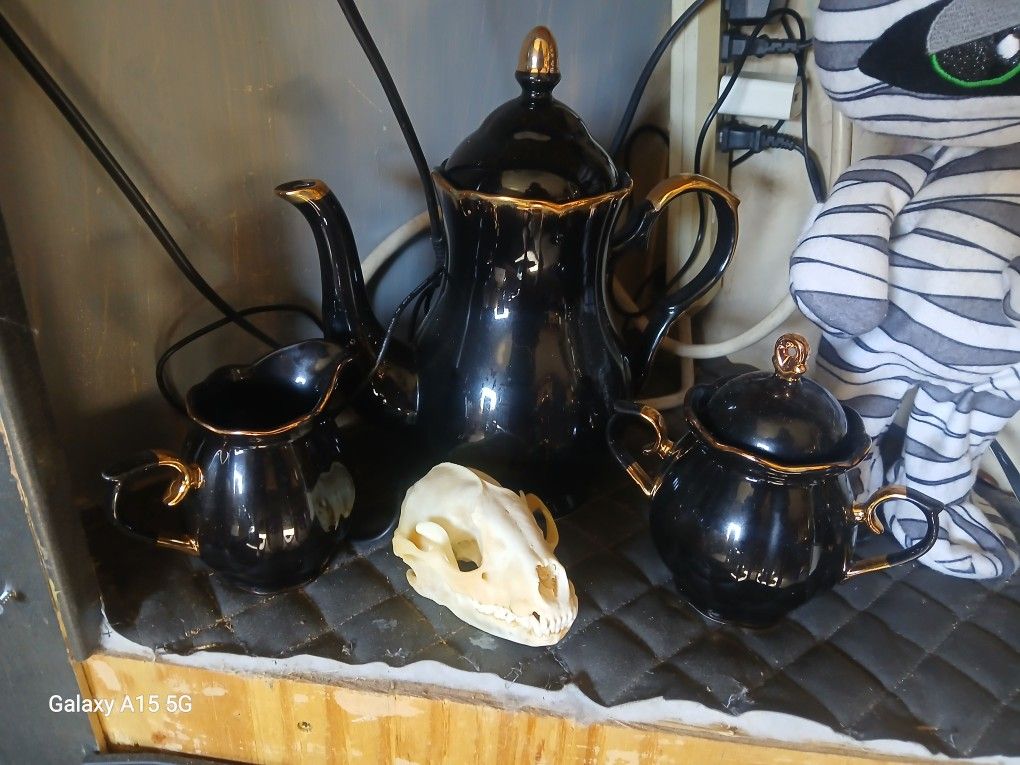 Black Tea Set