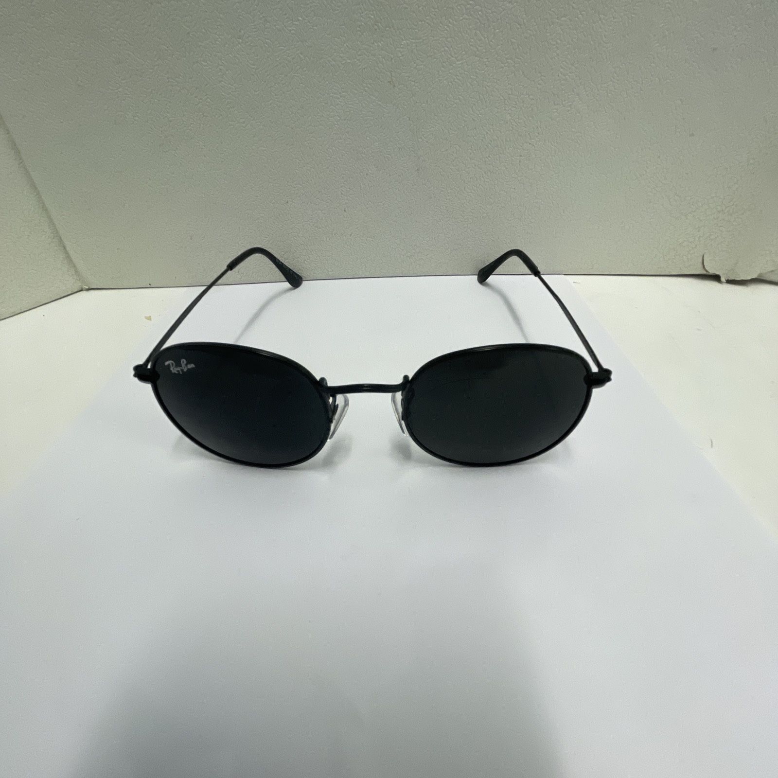 Vintage Ray-Ban RB3447 Sunglasses 50/21-140 Round Frame Italy - Black Ray Ban