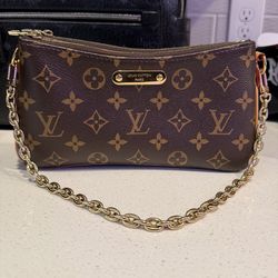 Louis Vuitton Pochette Liv