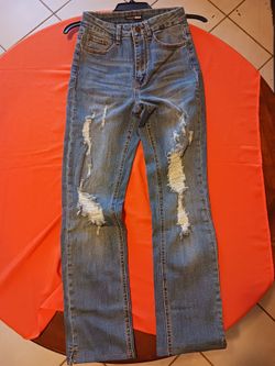 Fashion nova womens jeans size 3