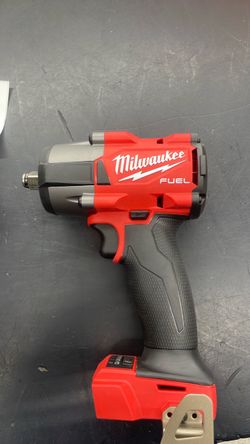 Milwaukee FUEL Cordless Impact Wrench