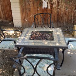 Outdoor Patio Fire Pit Table With 4 Chairs 