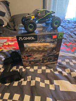 Axial AX24 XC-1 4WS RC Crawler with Remote