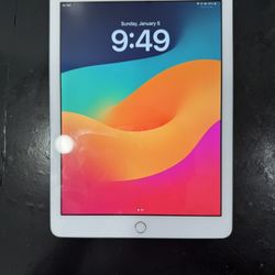 iPad 6 Generation 9.7in 128gb UNLOCKED