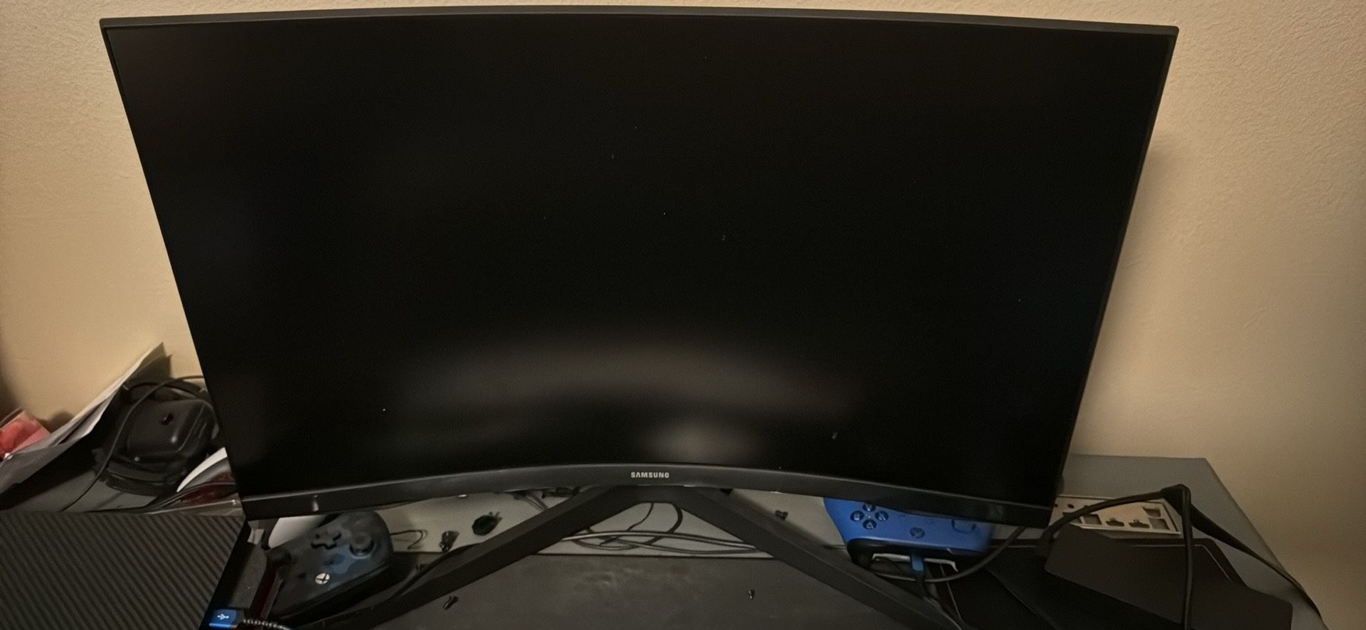 Samsung Odyssey gaming monitor 1440p 165hz 27 inch curved
