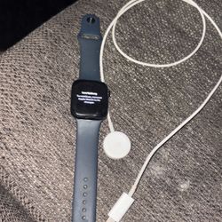 Apple Watch SE  