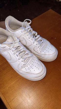 White Air Force 1 Shows Asking Only $50