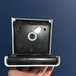 PS5 Mount with screws 