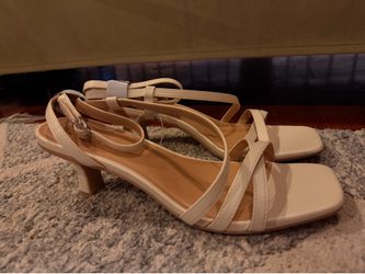 Target TARGET brand a new day Cream Strappy Low Block Heel Sandals - NEW size 11
