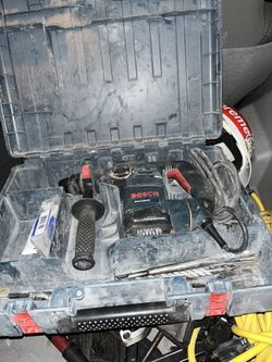 Bosch Chipping Hammer