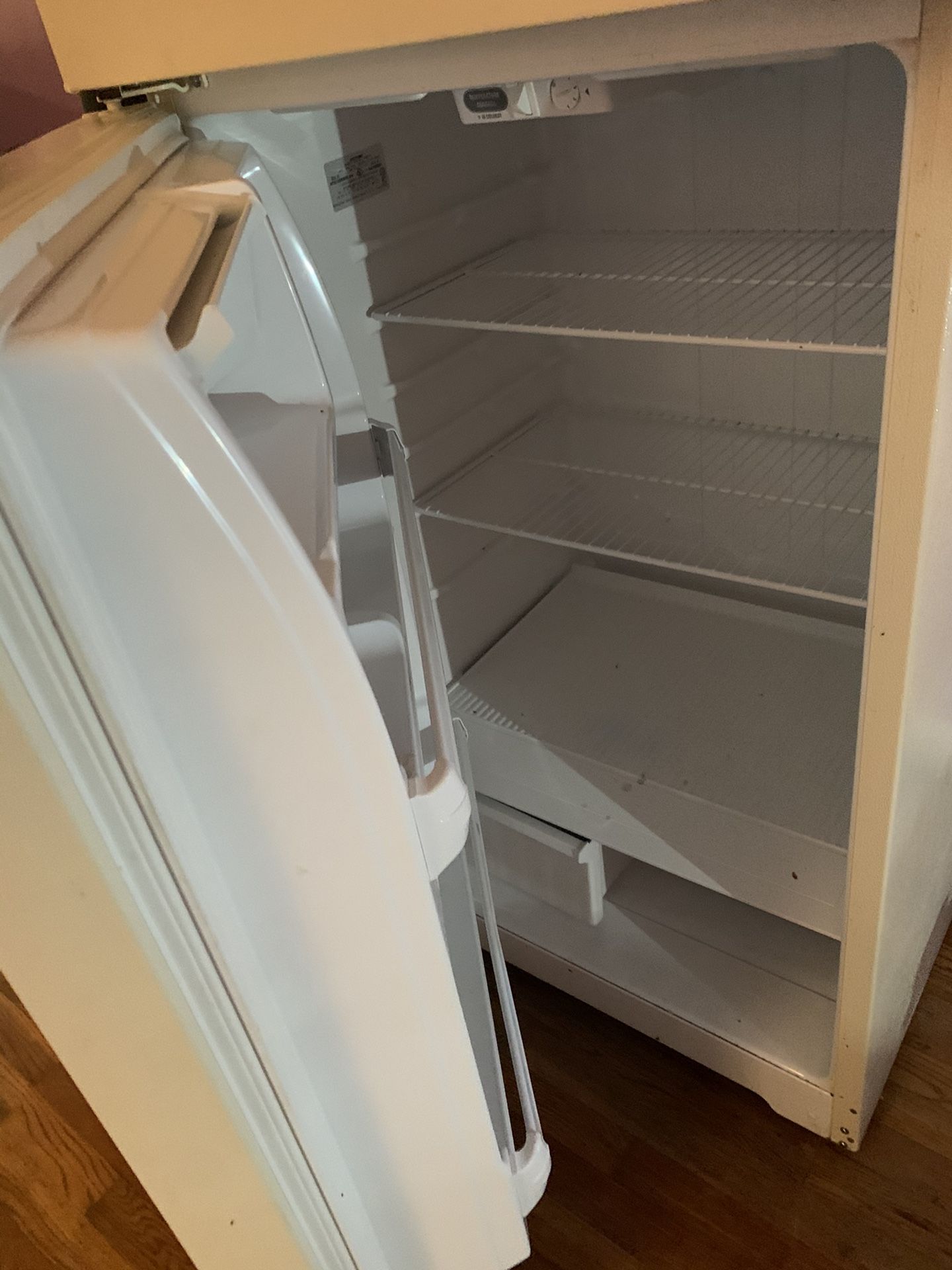 Refrigerator (only Used For 3 Weeks)