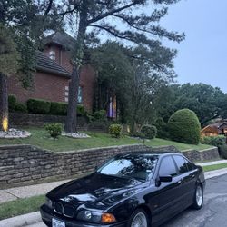 2000 BMW 528i
