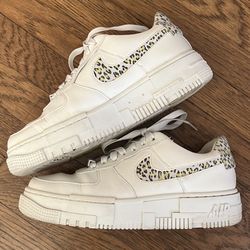 WOMENS NIKE AIR FORCE SHOES