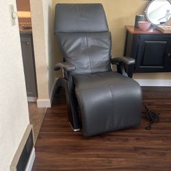 Relax The Back Store Chair 