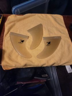 Future\ EA SURFBOARD FINS THRUSTER