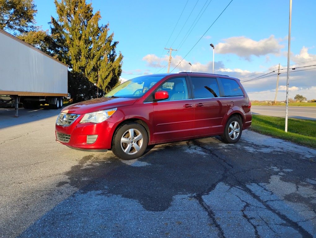 2011 Volkswagen Routan