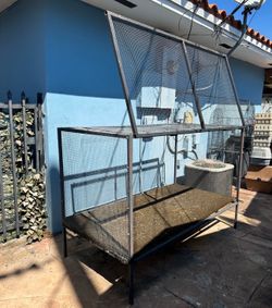 Pet Enclosure