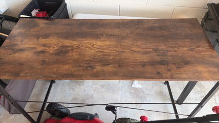 Rustic Brown Computer Desk – Like New