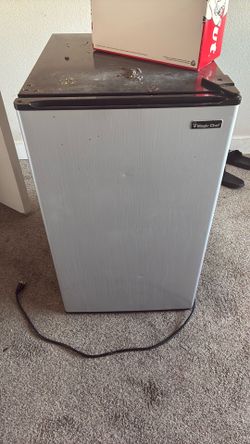 Refrigerator (mini)