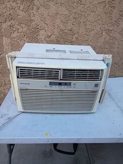 FRIGIDAIRE WINDOW AIR CONDITIONER