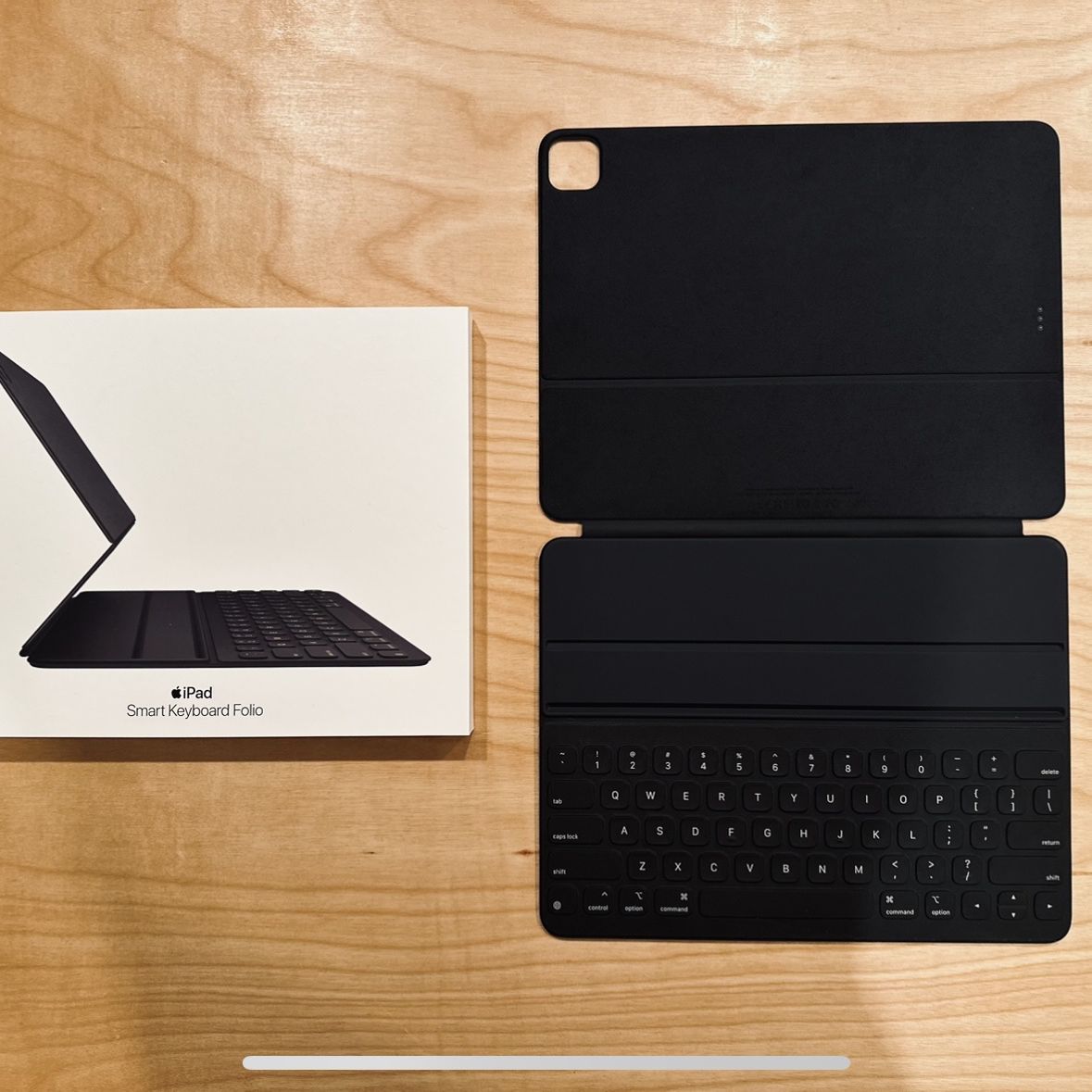 iPad 12.9 Smart Keyboard Folio *Like New*