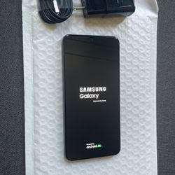 Factory unlocked Samsung Galaxy S22+ 5G 256GB 