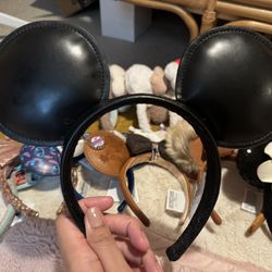 Disneyland Ears- Black Leather