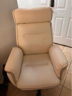 Eureka Ergonomic Executive Office Chair - Cream/ White - Excellent Condition