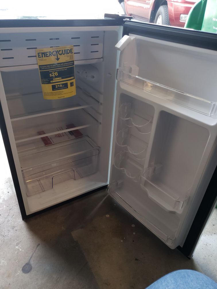 New Mini fridge